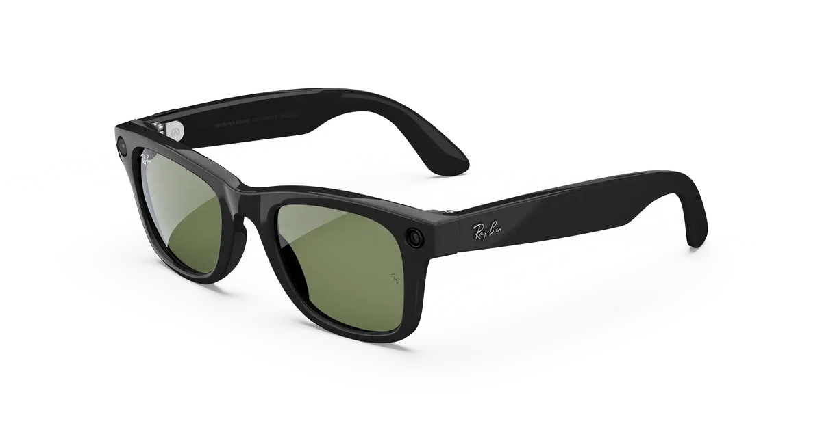 Ray-Ban Meta Wayfarer (Gen 1), Matte Black / Clear to G-15 Green Transitions®, Large
